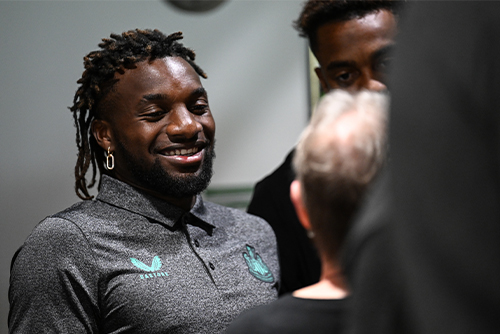 จดหมายปิดผนึก แม็กซิแม็ง โพสต์อำลา นิวคาสเซิล