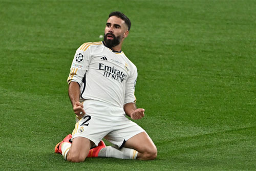 โหม่งด้วยความโกรธการ์บาฆาลได้MoMจากยูฟ่านัดชิง