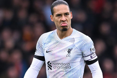 กัปตันประสาอะไร! โจ โคล ตำหนิ ฟาน ไดจ์ค จังหวะเสียประตู