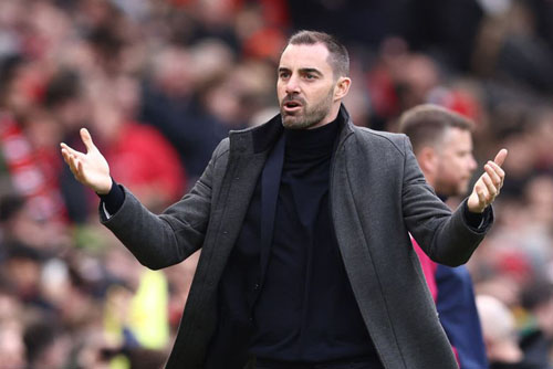 นักบุญ เฟิร์มแยกทาง เซลเลส หลังปิดซีซั่น