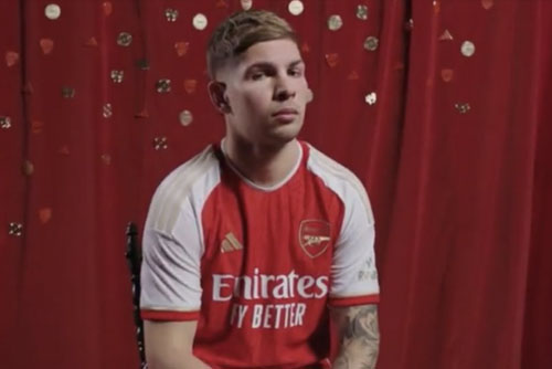 หรือจะอยู่ต่อ! สมิธ โรว์ โผล่ในวิดีโอเปิดตัวชุดแข่ง 2023-24